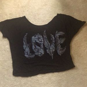 Off shoulder crop tok